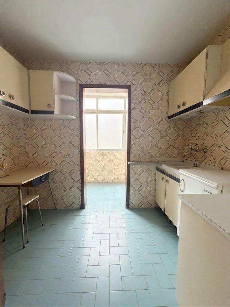 Piso en venta en Ciudad Jardín, 3 habitaciones, muy bien ubicado y con excelente orientación