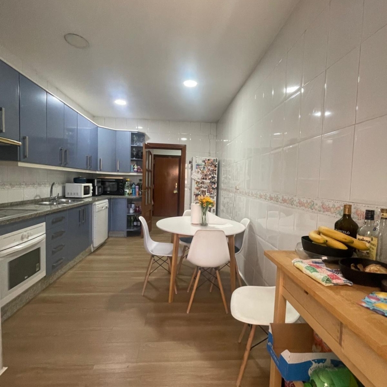 Piso en venta en Ciudad Jardín, 3 habitaciones, con terraza, la sensación de vivir en una casa