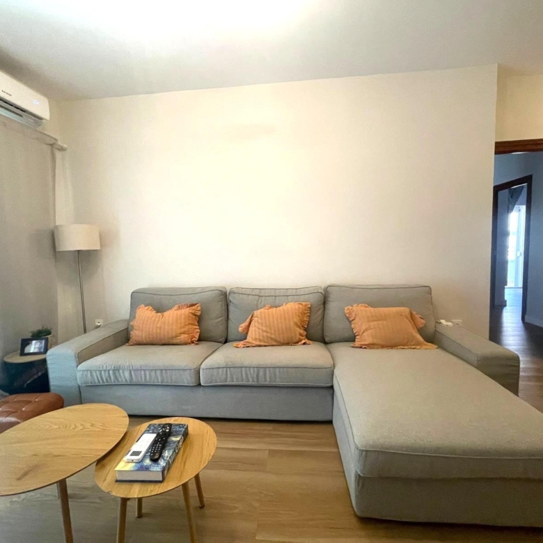 Piso en venta en Ciudad Jardín, 3 habitaciones, con terraza, la sensación de vivir en una casa