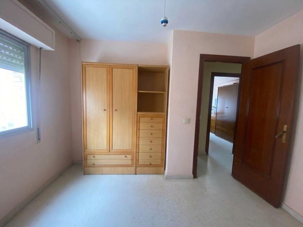 Piso en venta en Ciudad Jardín, 3 habitaciones, muy bien ubicado y con excelente orientación
