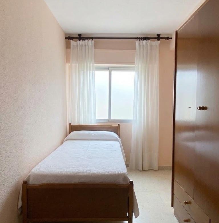 Piso en venta en Ciudad Jardín, 3 habitaciones, muy bien ubicado y con excelente orientación