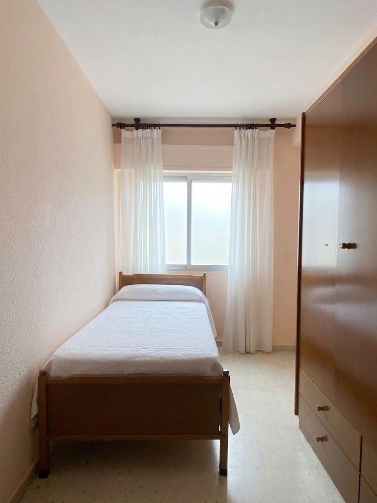 Piso en venta en Ciudad Jardín, 3 habitaciones, muy bien ubicado y con excelente orientación