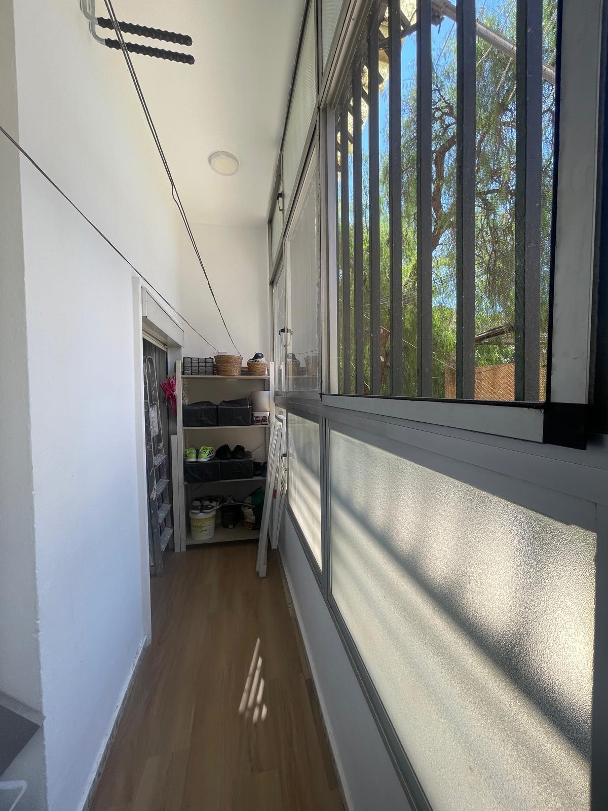 Piso en venta en Ciudad Jardín, 3 habitaciones, con terraza, la sensación de vivir en una casa
