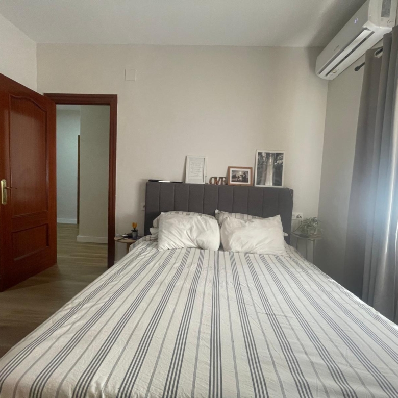 Piso en venta en Ciudad Jardín, 3 habitaciones, con terraza, la sensación de vivir en una casa