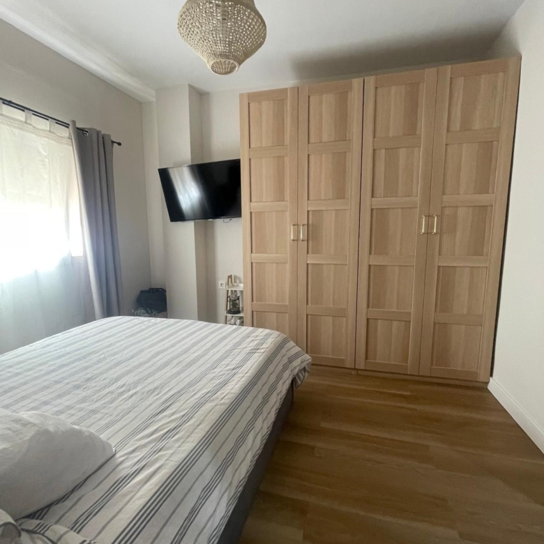 Piso en venta en Ciudad Jardín, 3 habitaciones, con terraza, la sensación de vivir en una casa