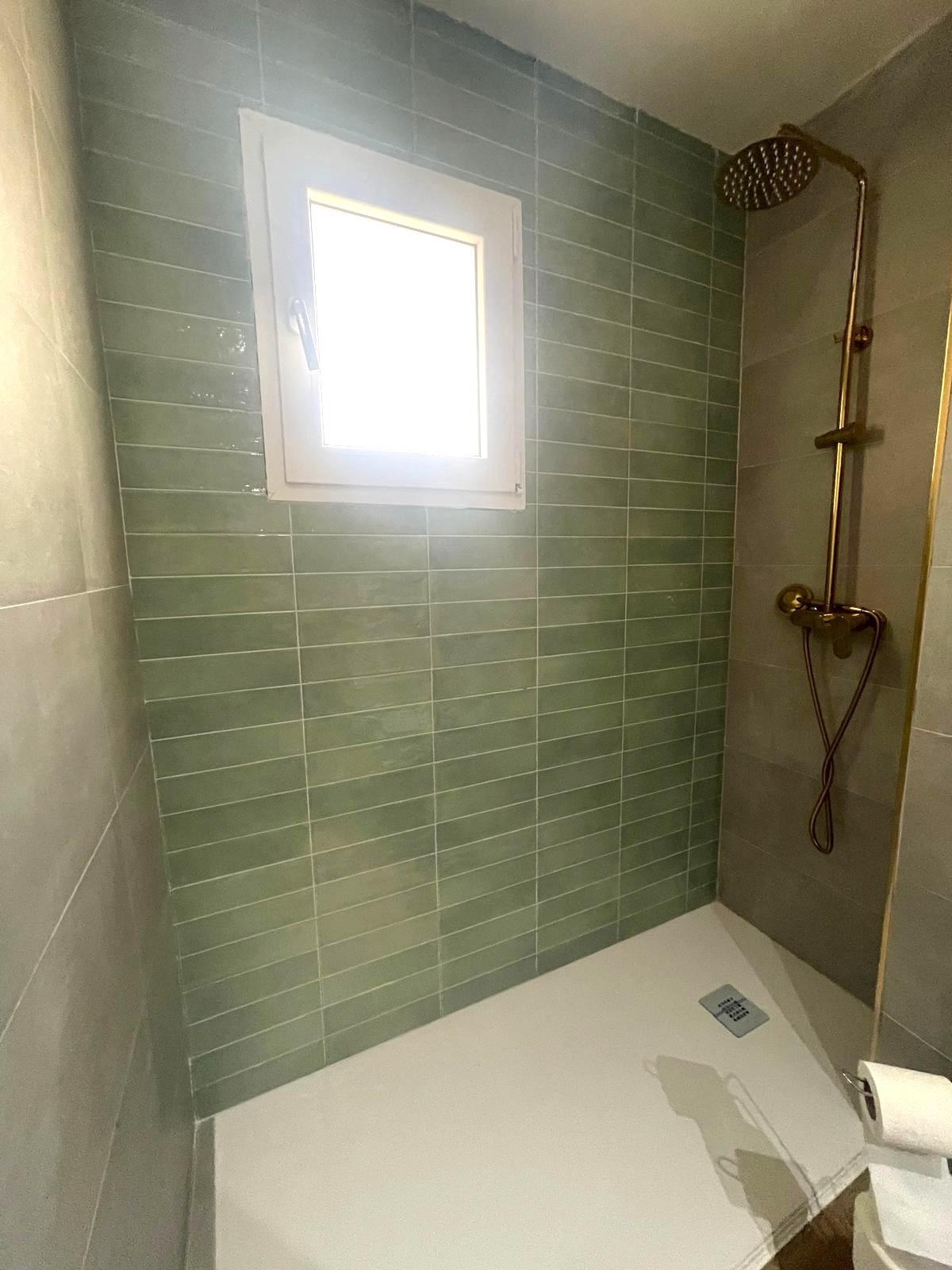 Piso en venta en Ciudad Jardín, 3 habitaciones, con terraza, la sensación de vivir en una casa