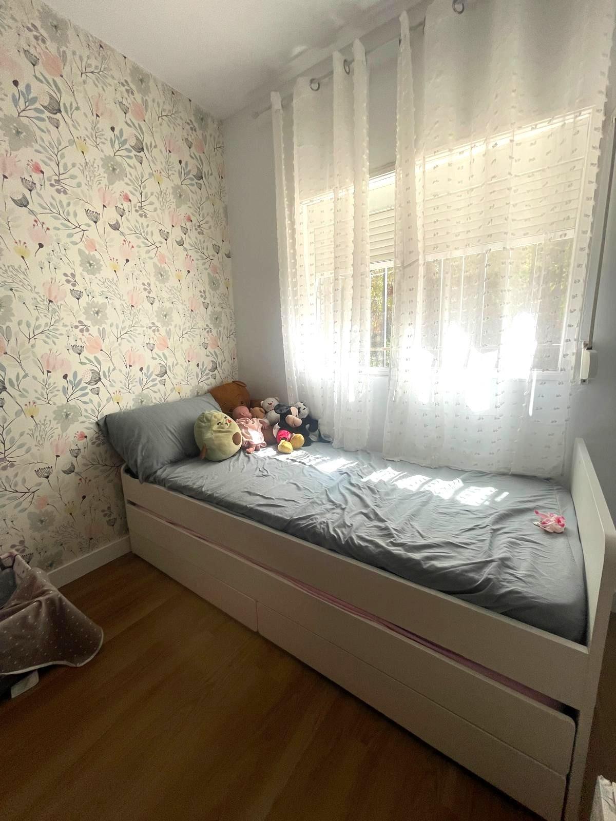 Piso en venta en Ciudad Jardín, 3 habitaciones, con terraza, la sensación de vivir en una casa