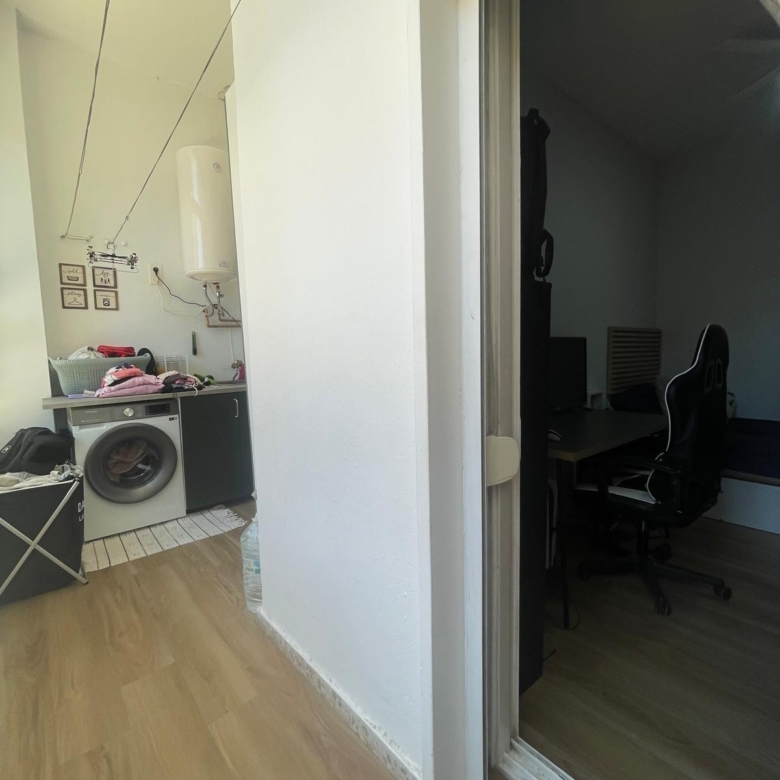Piso en venta en Ciudad Jardín, 3 habitaciones, con terraza, la sensación de vivir en una casa