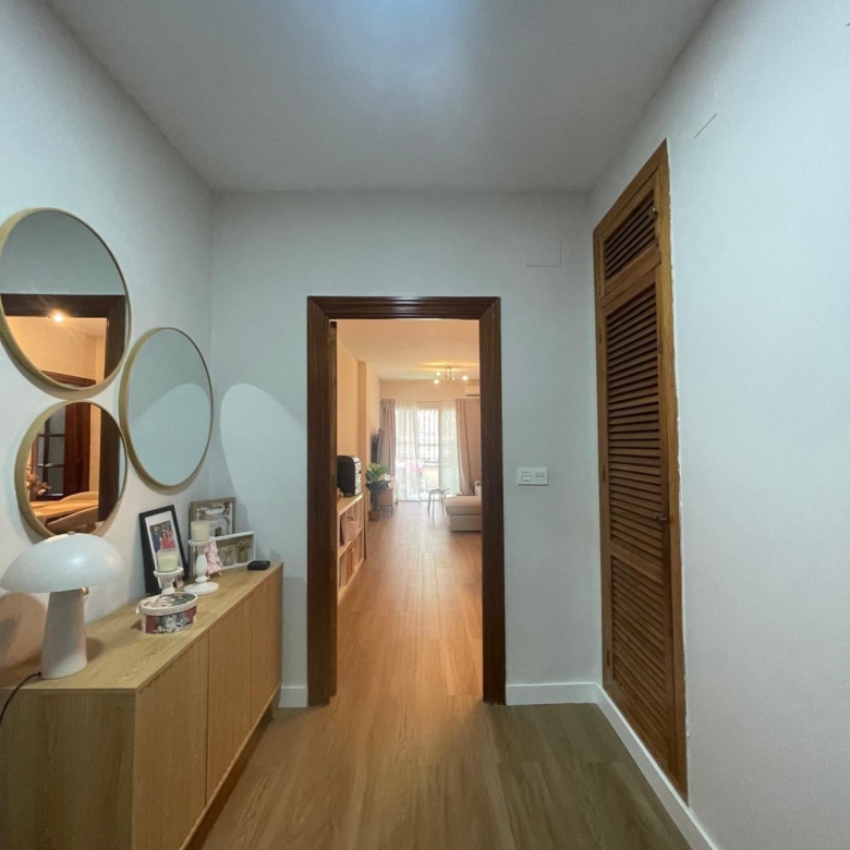 Piso en venta en Ciudad Jardín, 3 habitaciones, con terraza, la sensación de vivir en una casa