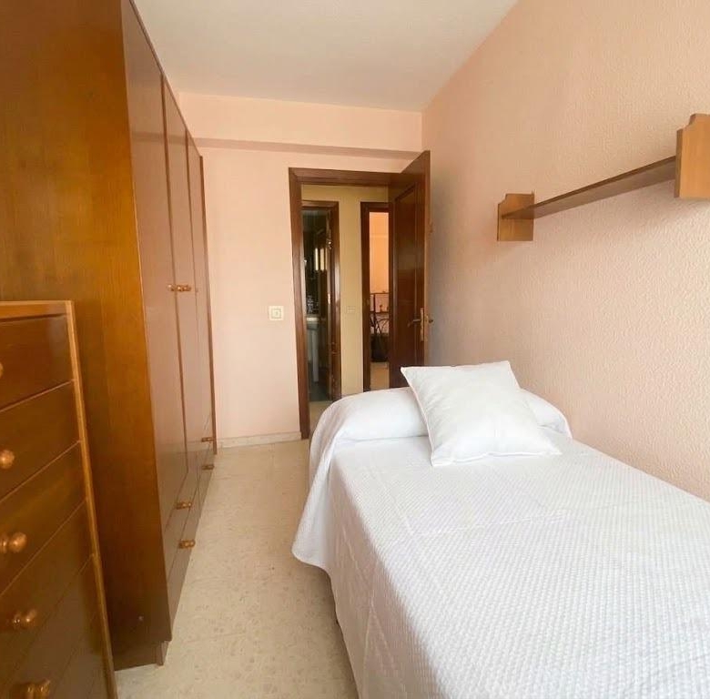 Piso en venta en Ciudad Jardín, 3 habitaciones, muy bien ubicado y con excelente orientación