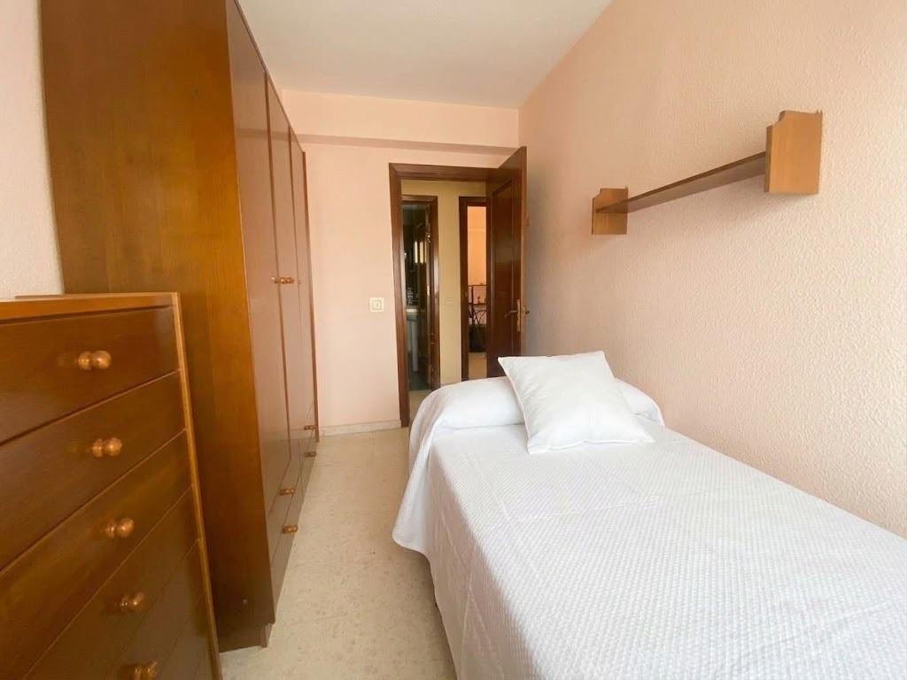 Piso en venta en Ciudad Jardín, 3 habitaciones, muy bien ubicado y con excelente orientación