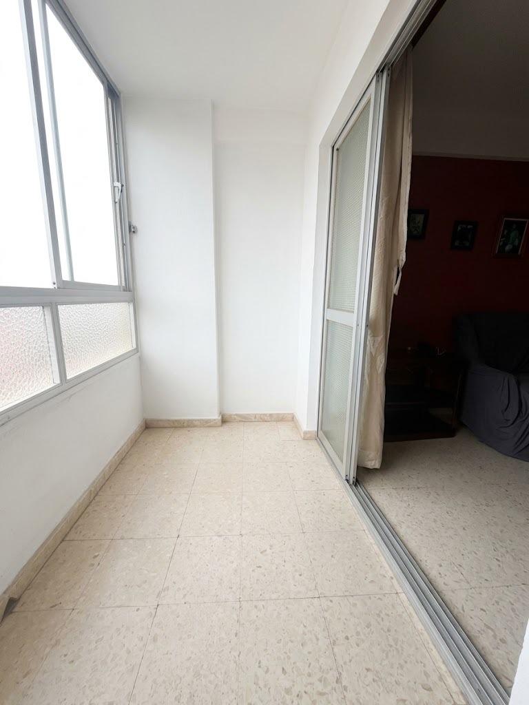 Piso en venta en Ciudad Jardín, 3 habitaciones, muy bien ubicado y con excelente orientación