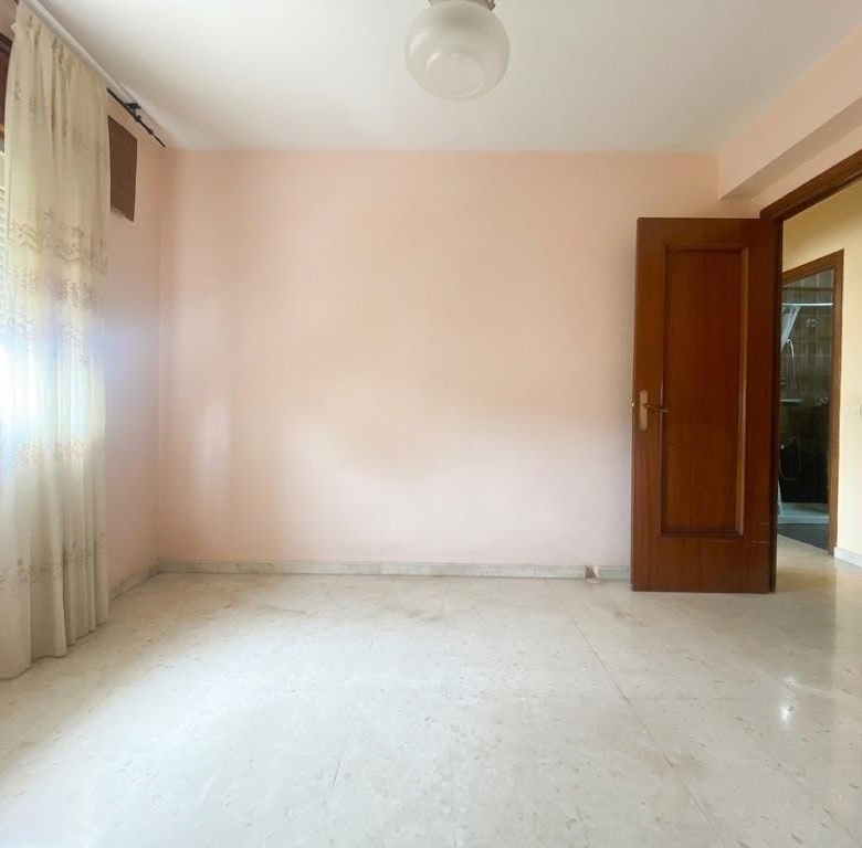 Piso en venta en Ciudad Jardín, 3 habitaciones, muy bien ubicado y con excelente orientación