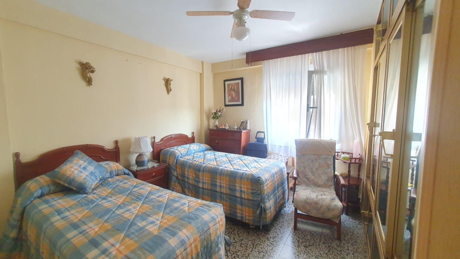 Piso amplio a la venta en barriada de La Luz.