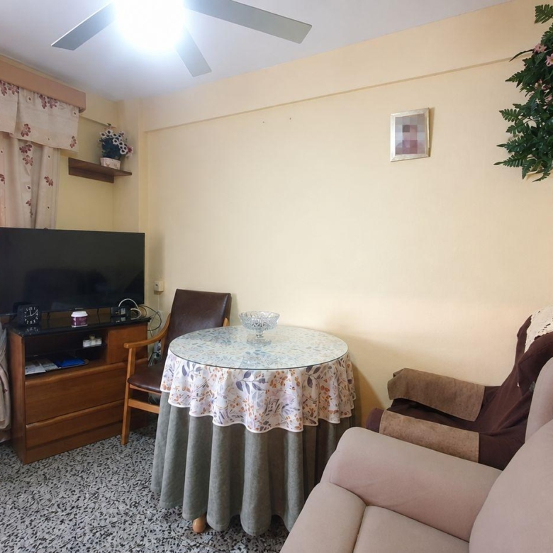 Piso amplio a la venta en barriada de La Luz.