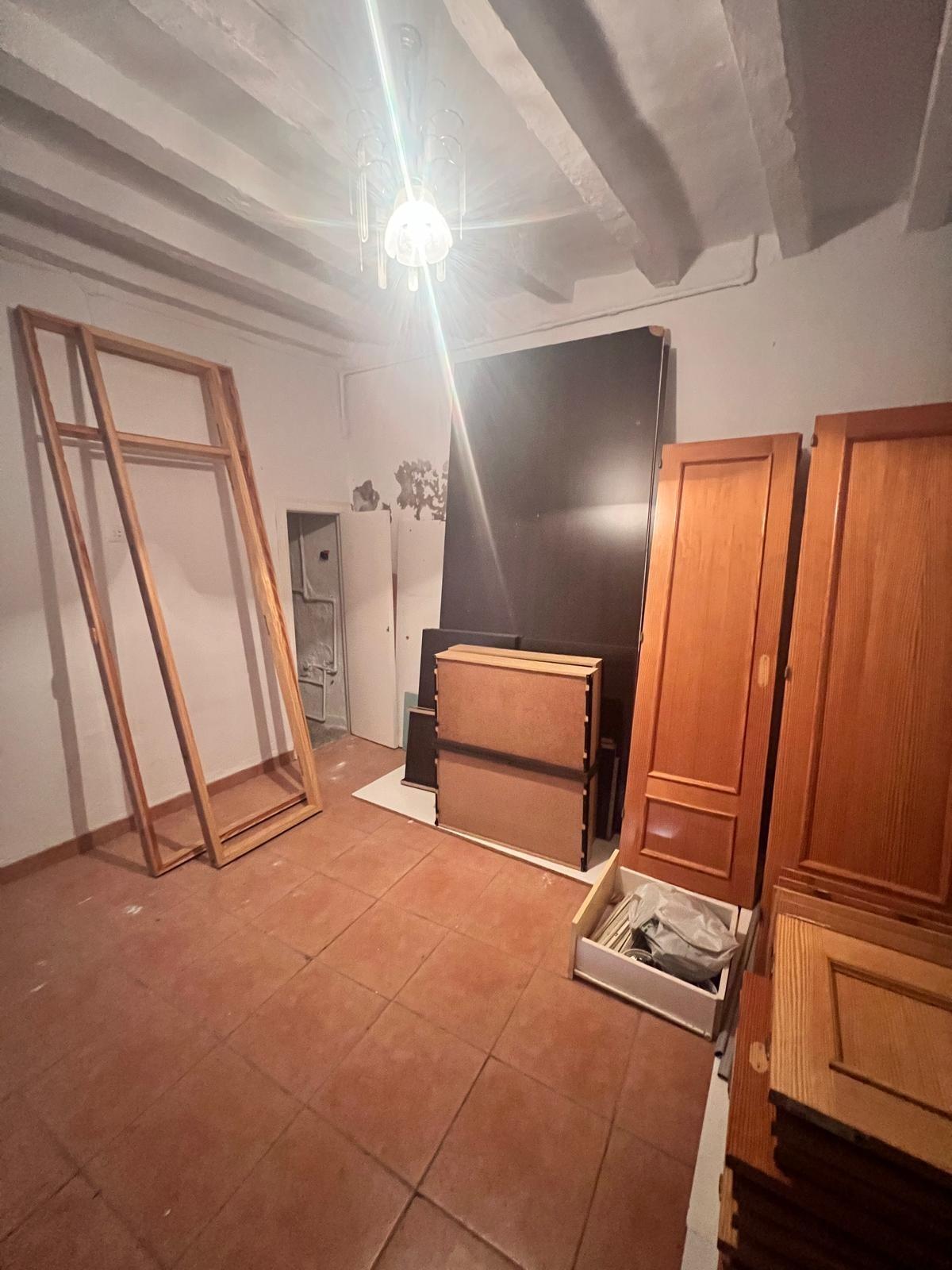 Casa en venta en Yunquera, 2 plantas más azotea, con licencia turística