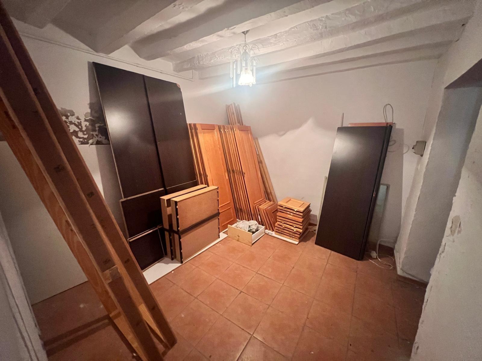 Casa en venta en Yunquera, 2 plantas más azotea, con licencia turística
