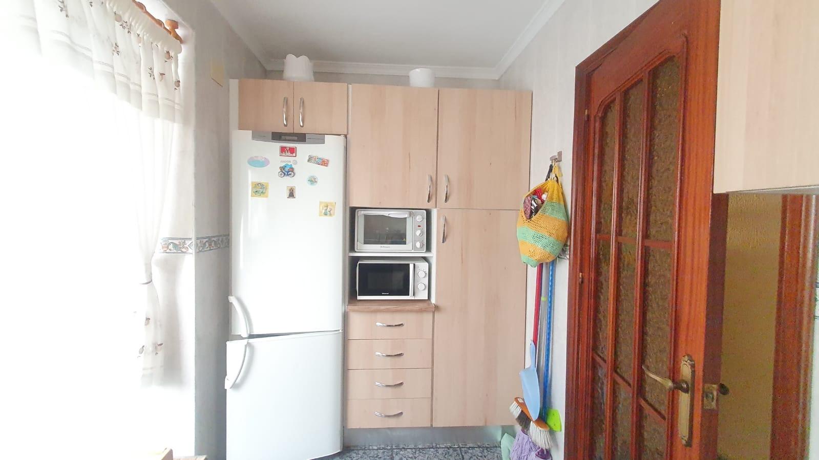 Piso amplio a la venta en barriada de La Luz.