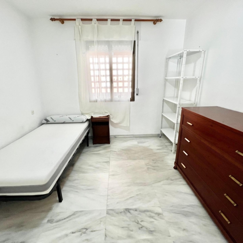ORIENTACIÓN SUR CON TERRAZA Y GARAJE