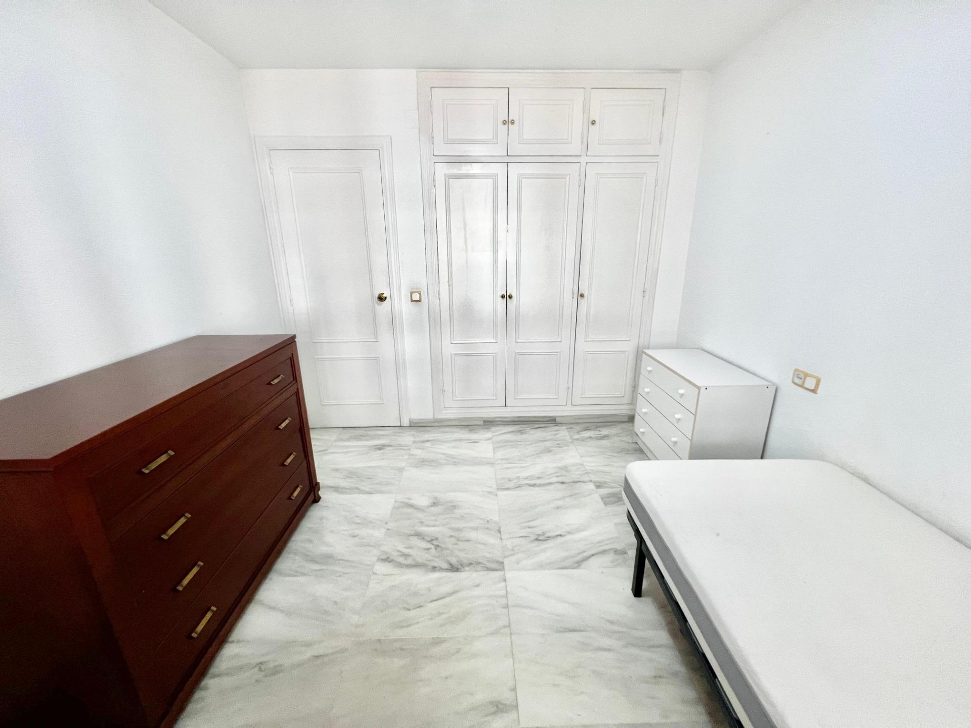 ORIENTACIÓN SUR CON TERRAZA Y GARAJE