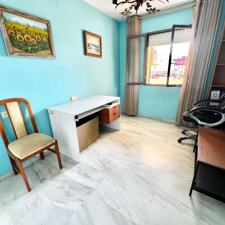 ORIENTACIÓN SUR CON TERRAZA Y GARAJE