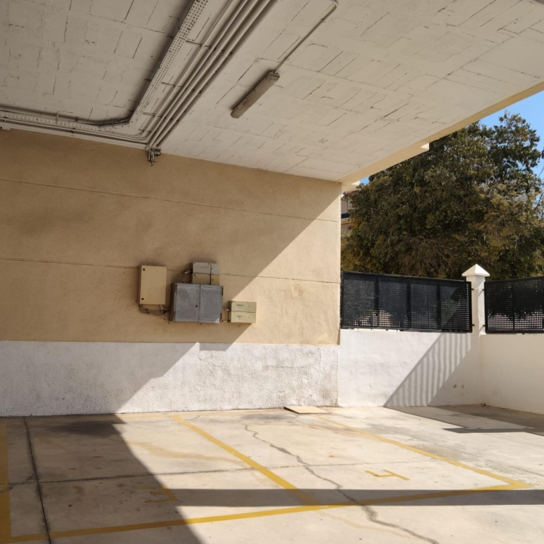ORIENTACIÓN SUR CON TERRAZA Y GARAJE