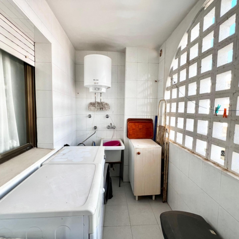 ORIENTACIÓN SUR CON TERRAZA Y GARAJE