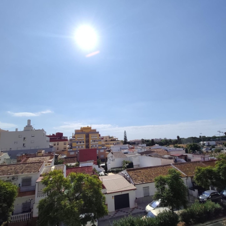 ORIENTACIÓN SUR CON TERRAZA Y GARAJE