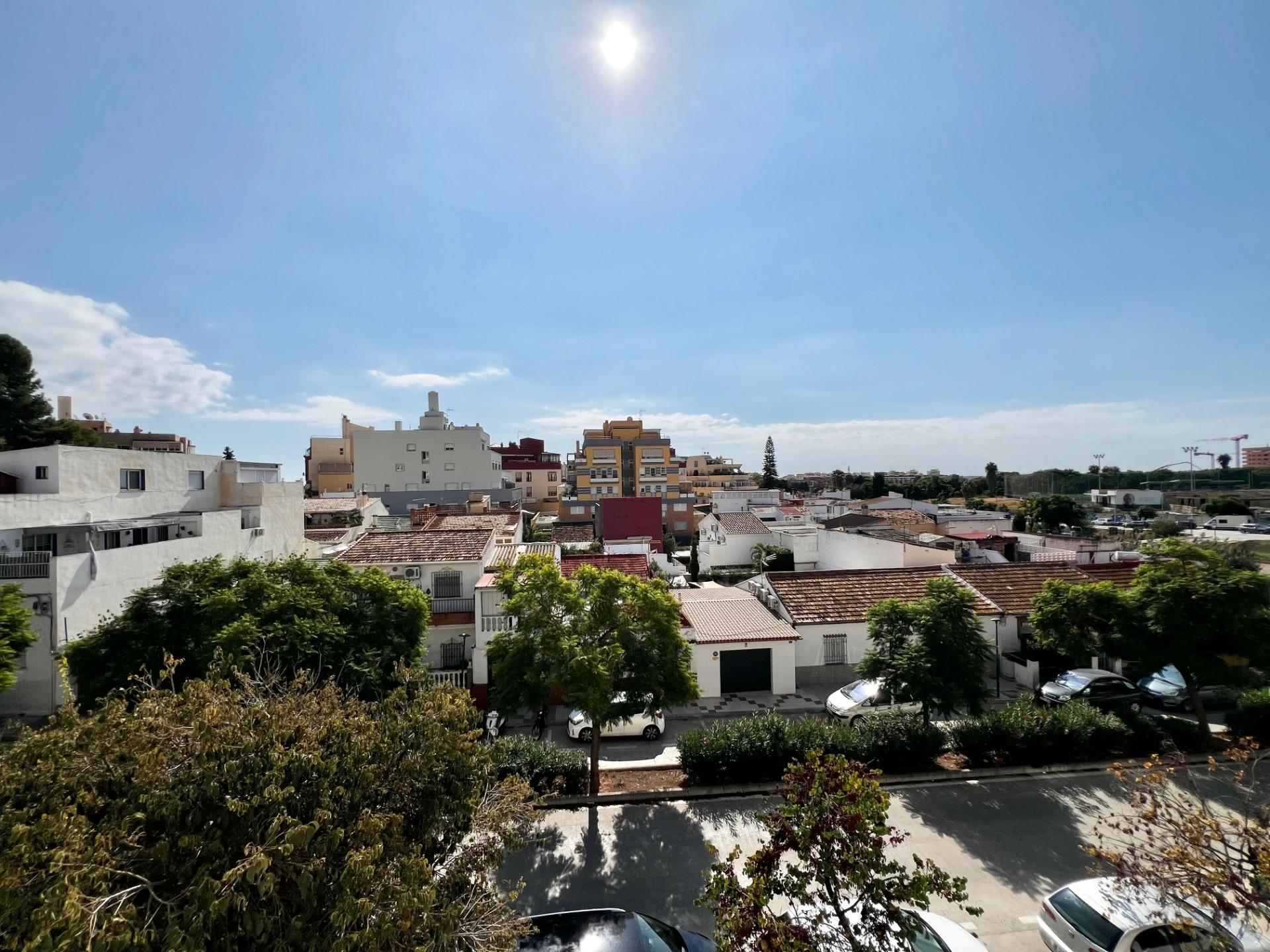 ORIENTACIÓN SUR CON TERRAZA Y GARAJE