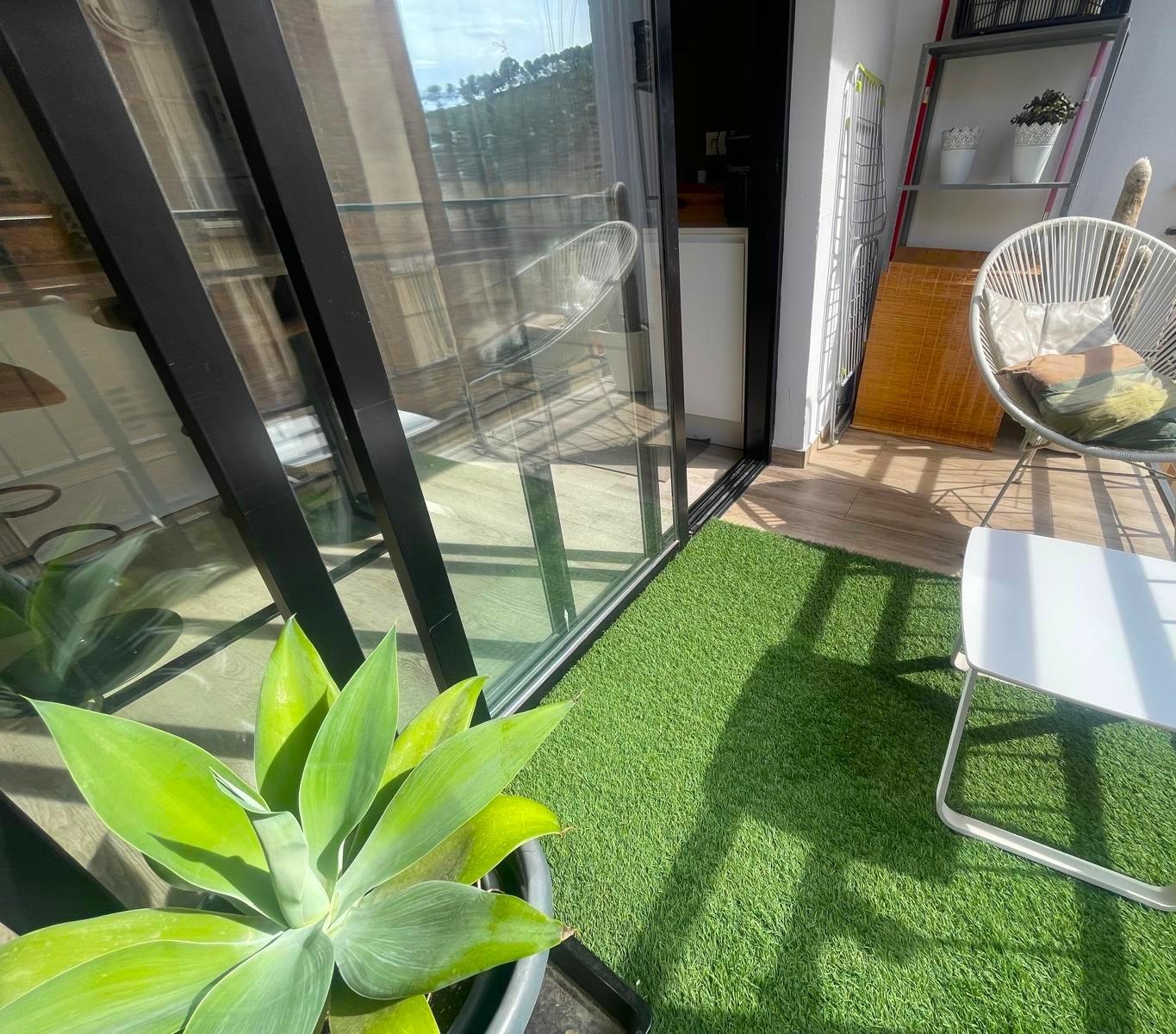 Totalmente reformado con terraza