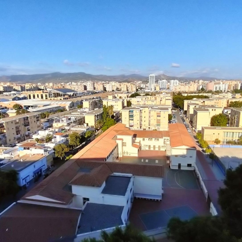 3 Habitaciones con terraza y vistas despejadas