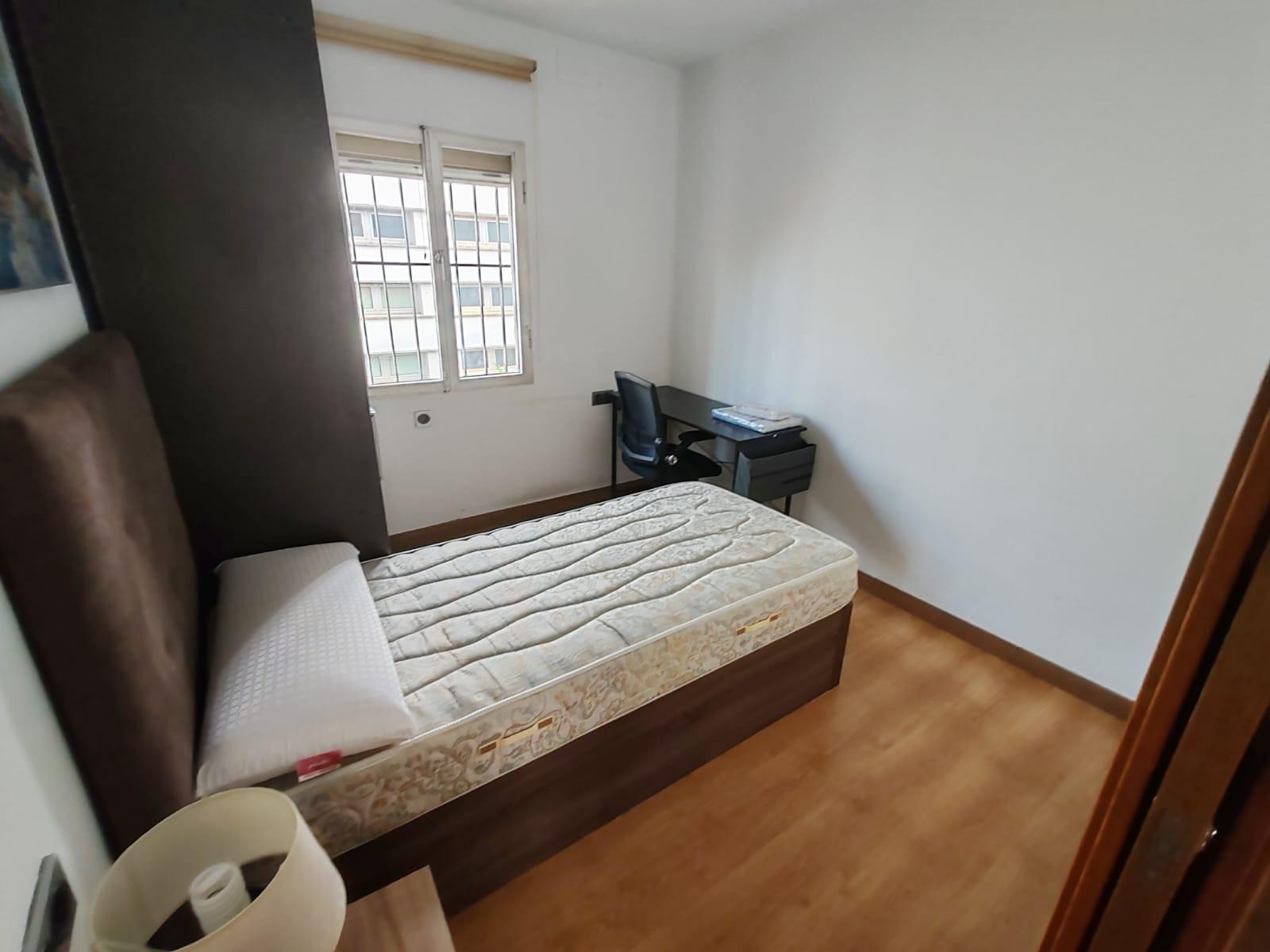Habitaciones en alquiles zona La Aurora
