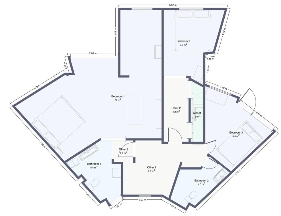 Chalet en venta en Carlos Haya, 4 habitaciones, piscina, sótano y gran terraza