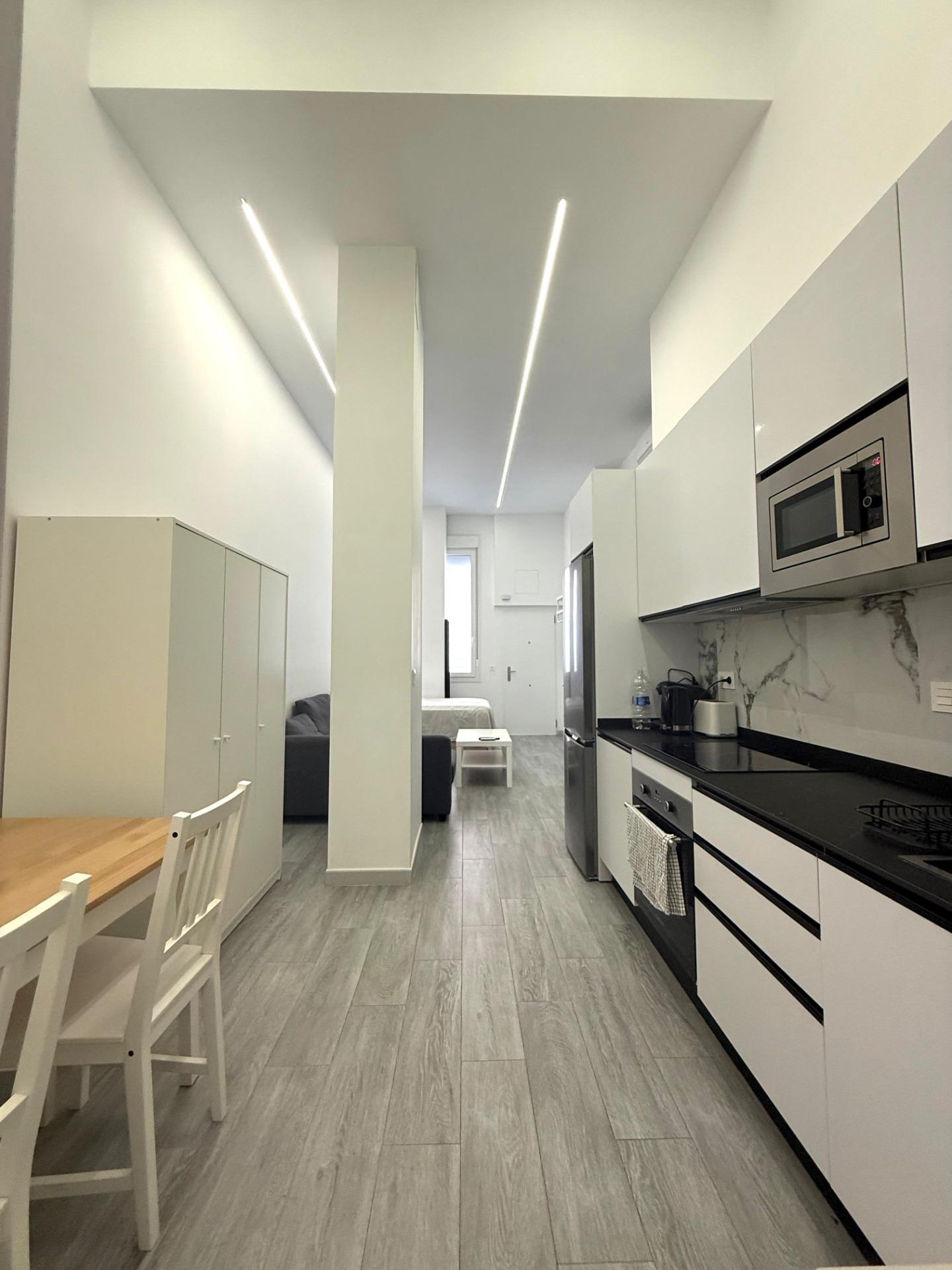Espectacular apartamento a estrenar a un paso del centro histórico de Málaga con licencia vacacional