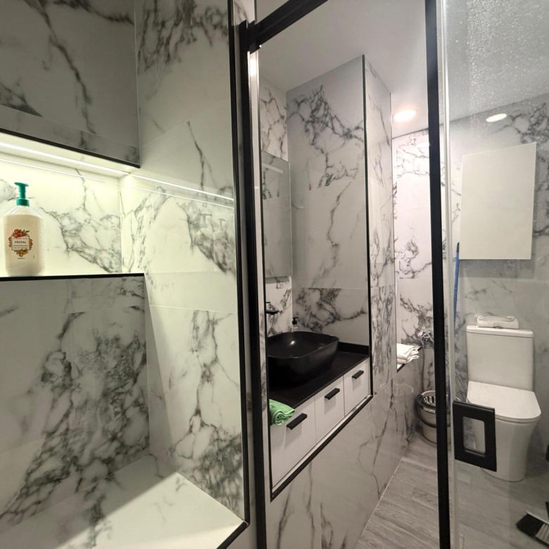 Espectacular apartamento a estrenar a un paso del centro histórico de Málaga con licencia vacacional