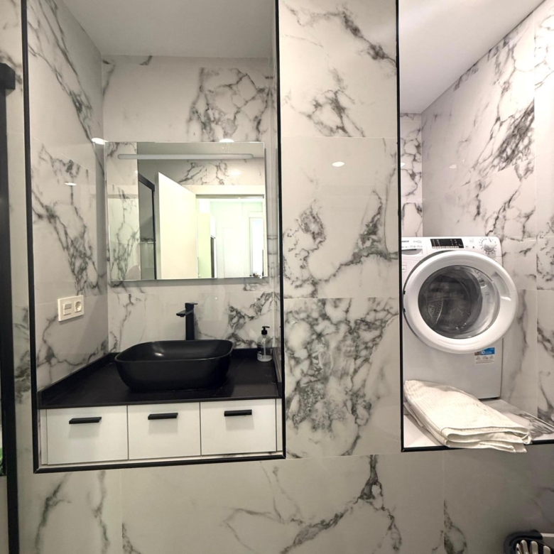 Espectacular apartamento a estrenar a un paso del centro histórico de Málaga con licencia vacacional
