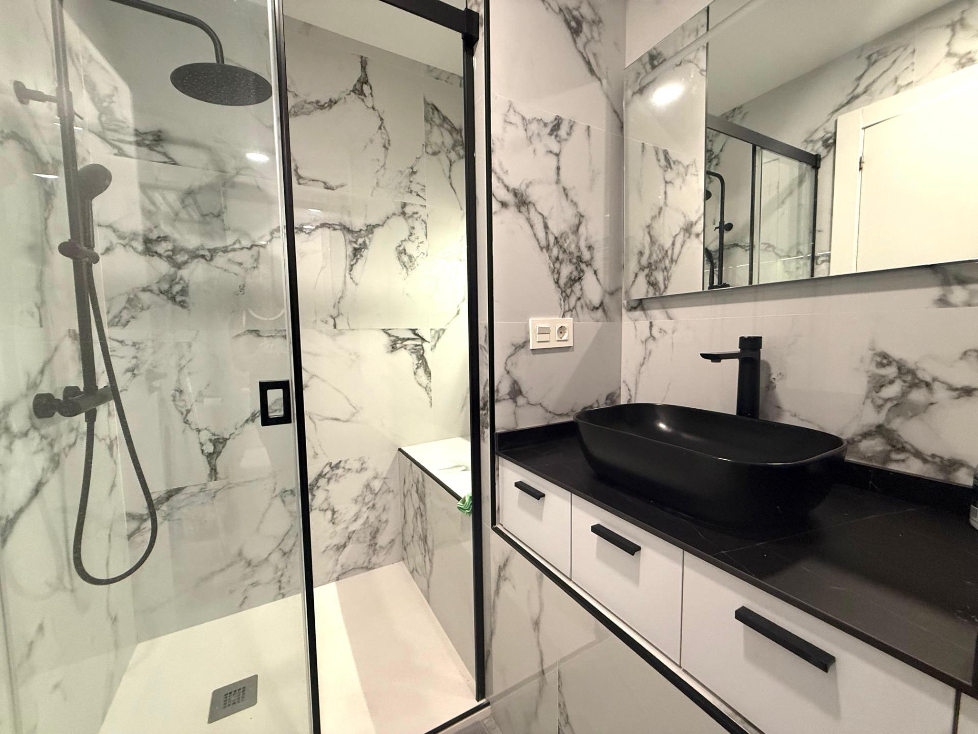 Espectacular apartamento a estrenar a un paso del centro histórico de Málaga con licencia vacacional