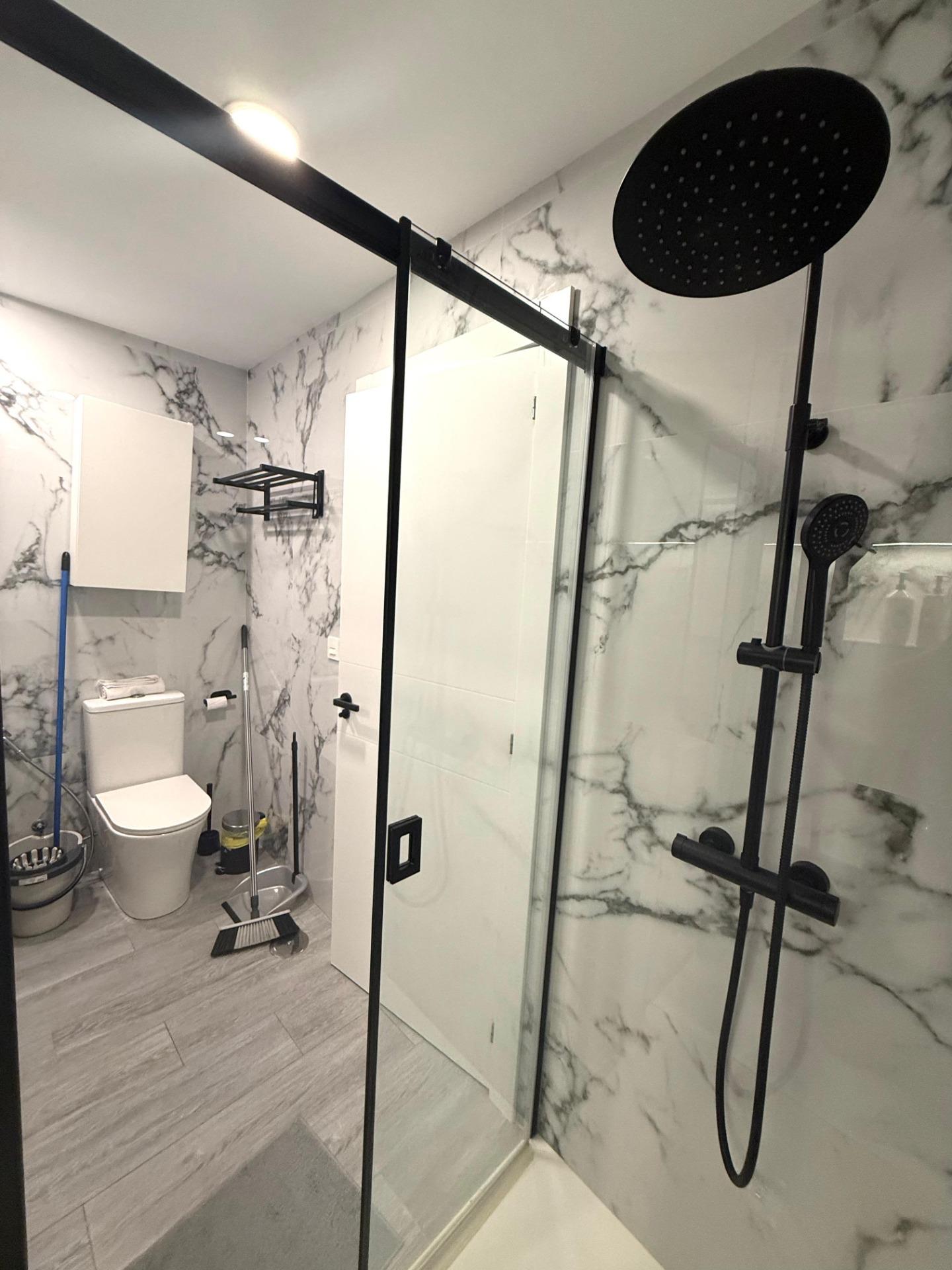Espectacular apartamento a estrenar a un paso del centro histórico de Málaga con licencia vacacional