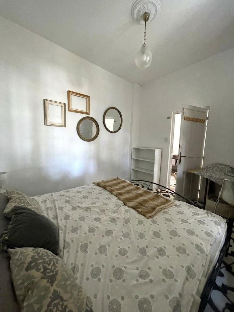 Casa en venta en Ciudad Jardín, 4 habitaciones, gran terraza de 72m² con piscina, en una única planta.
