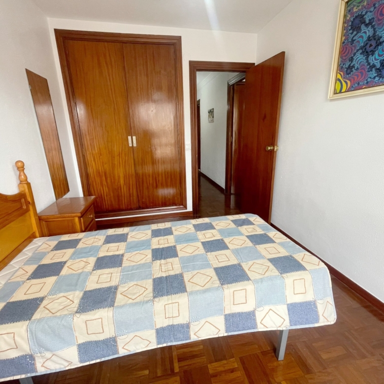 Vivienda en alquiler con plaza de garaje  junto a la Estación de Tren María Zambrano