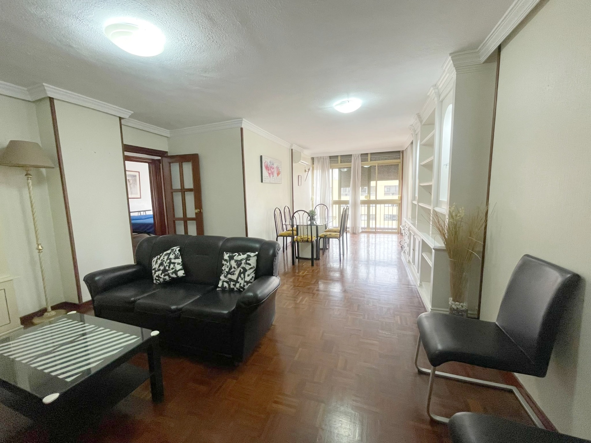 Vivienda en alquiler con plaza de garaje  junto a la Estación de Tren María Zambrano